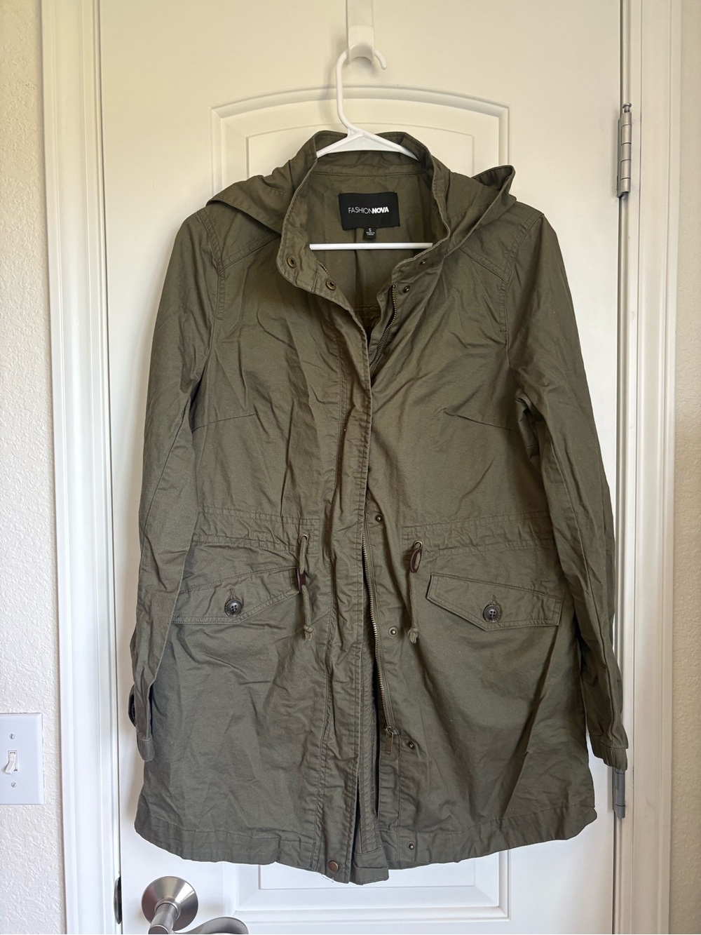 Fashion Nova Women’s Olive Green Utility Jacket With Pockets & Hood - Size S